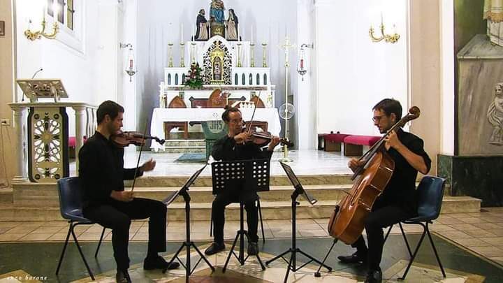 Trio Quia e Sofia Bellettini in concerto a Piazzale Ibico: